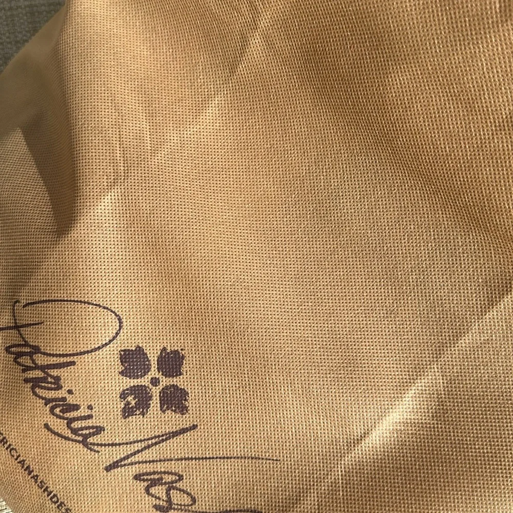 Patricia Nash Black Leather Sarola Map Print
Crossbody Purse NWT - Picture 16 of 16